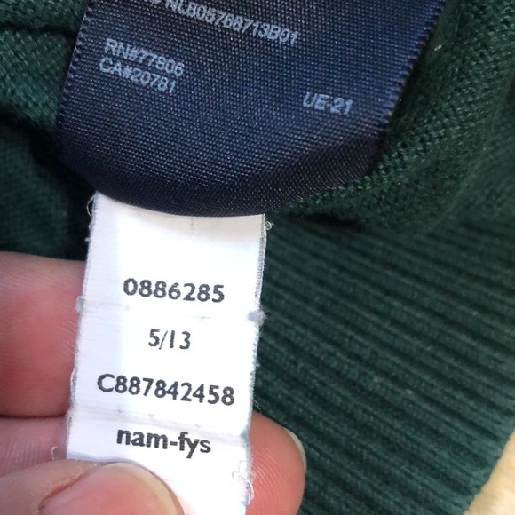 Tommy Hilfiger sweater - Picture 9 of 11